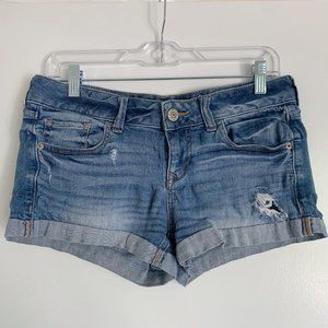 Express light wash rolled denim shorts